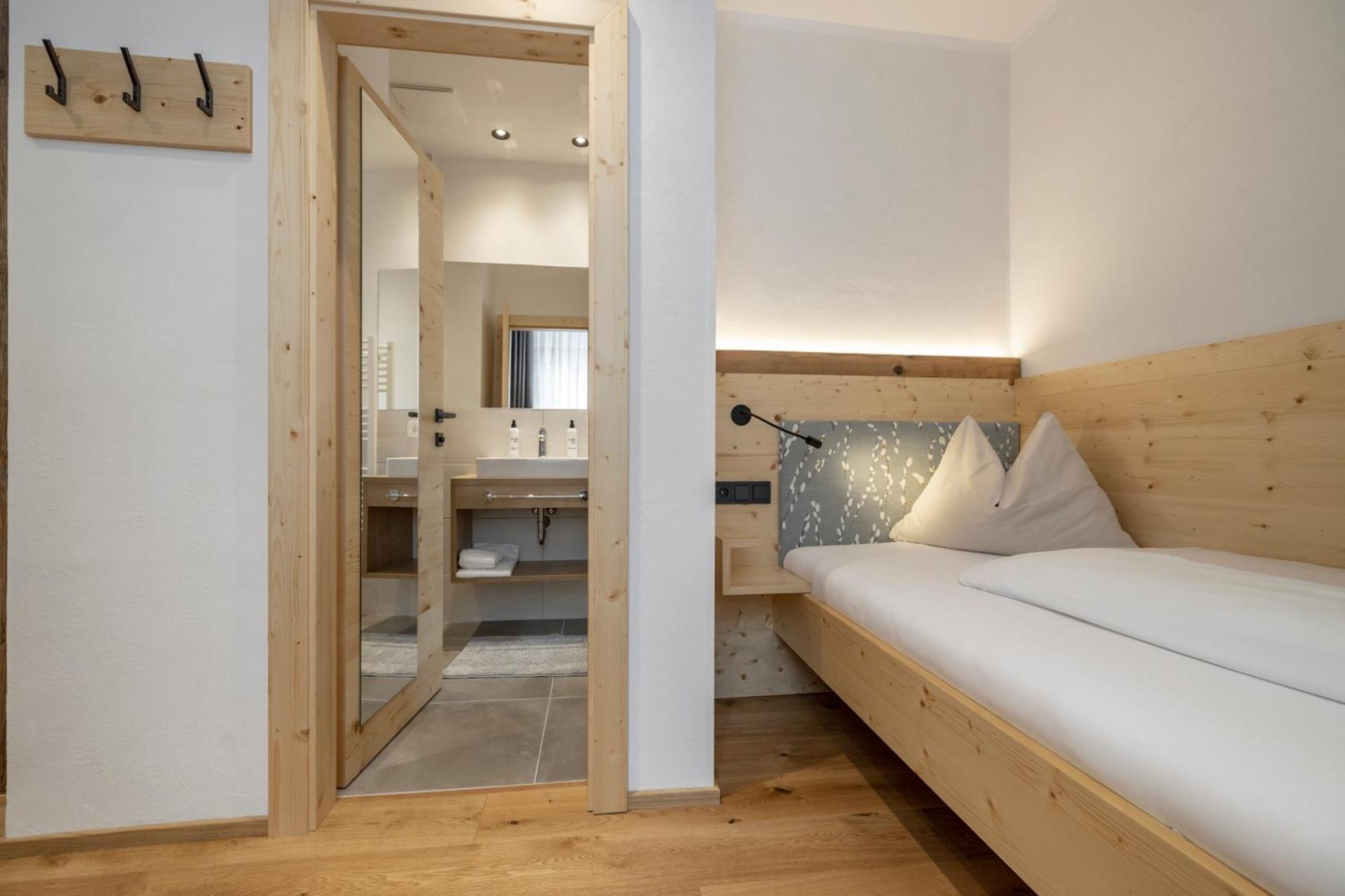 Hotel Winkler-Tuschnig Вайсензее Екстериор снимка